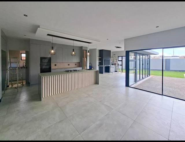 4 BEDROOM HOUSE FOR SALE IN FOUNTAINBROOK ESTATE